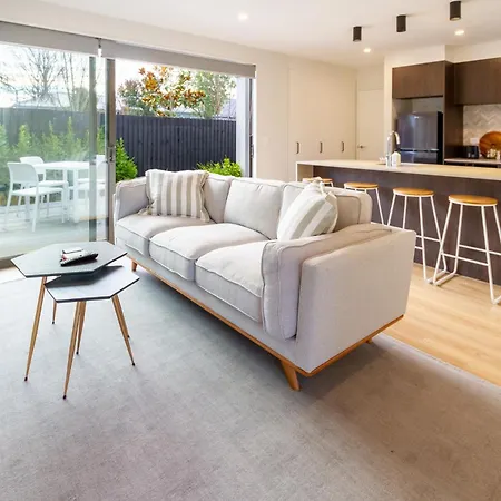 Family Friendly 2 Bedroom, St Albans